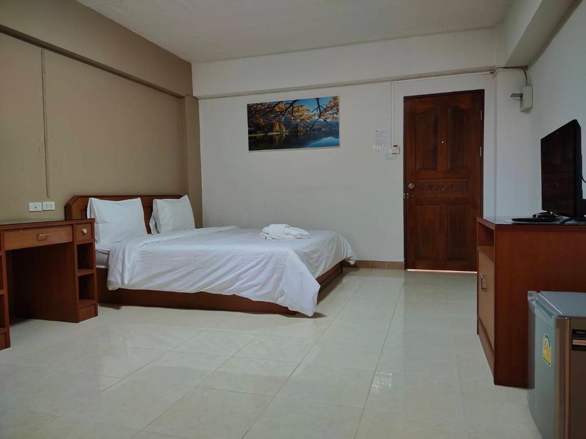 Samkwan Village Bangsaen Екстериор снимка