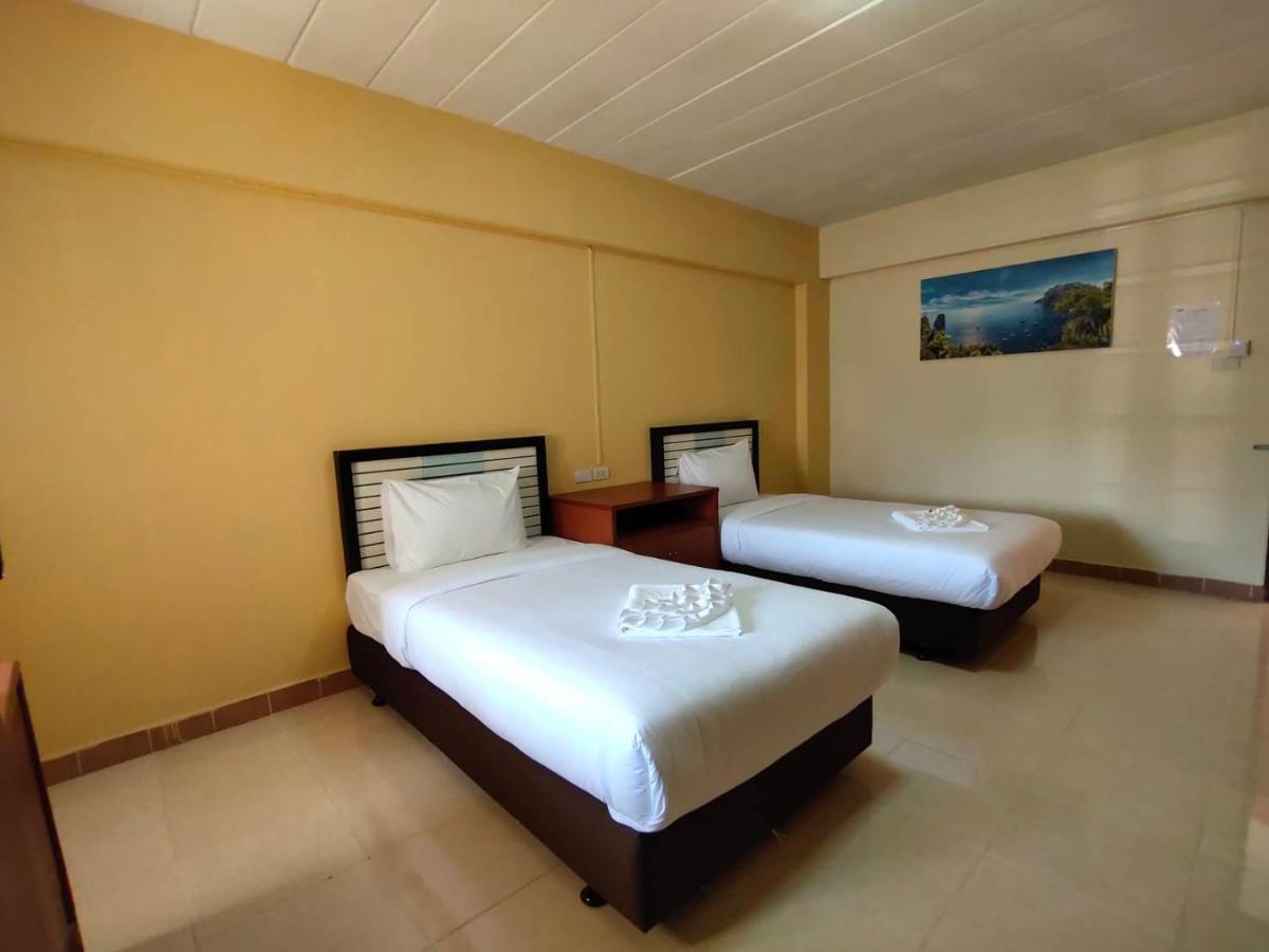Samkwan Village Bangsaen Екстериор снимка