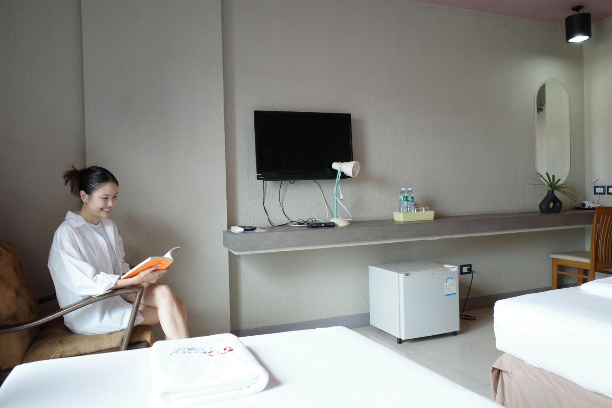 Samkwan Village Bangsaen Екстериор снимка