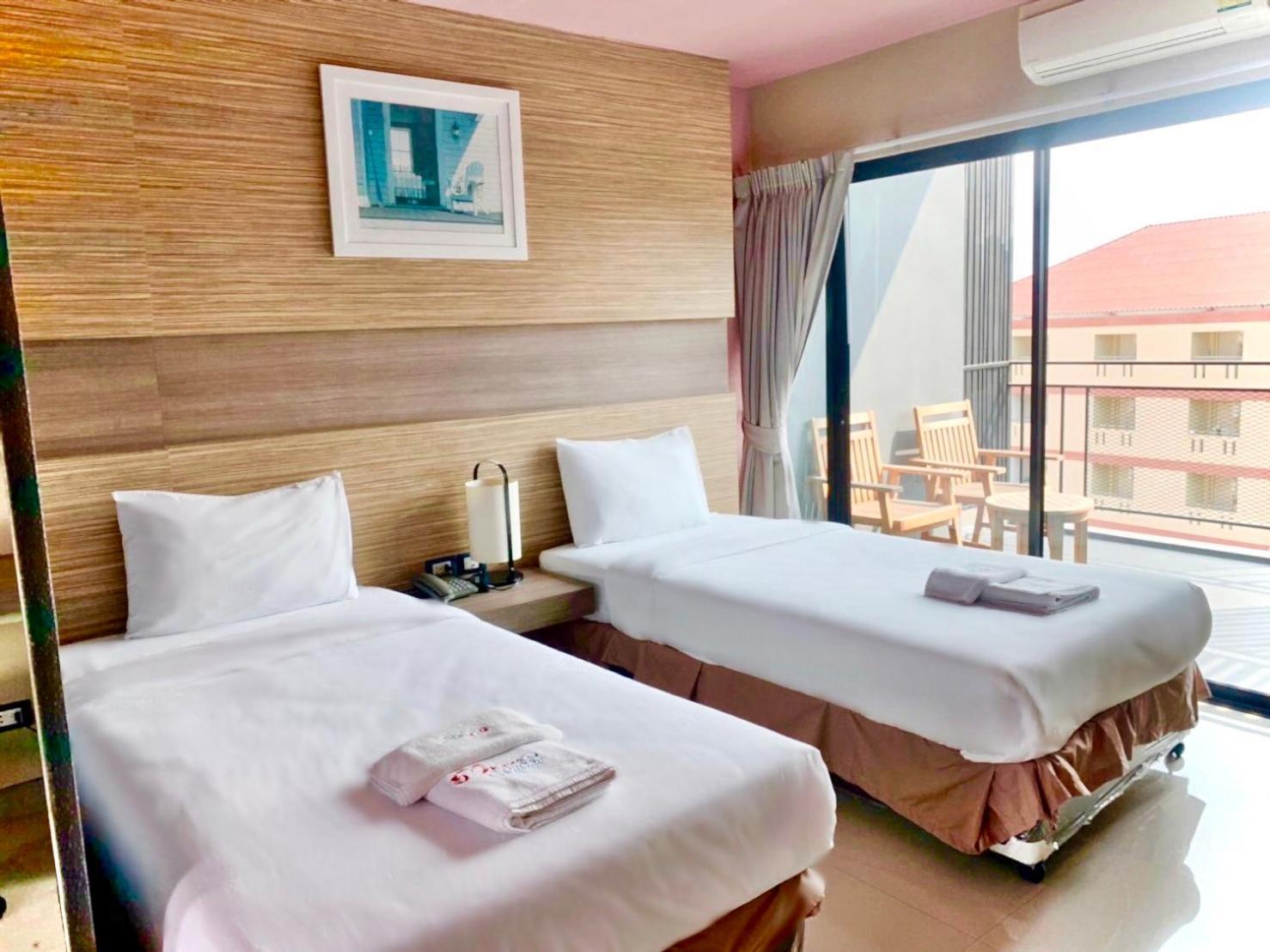 Samkwan Village Bangsaen Екстериор снимка